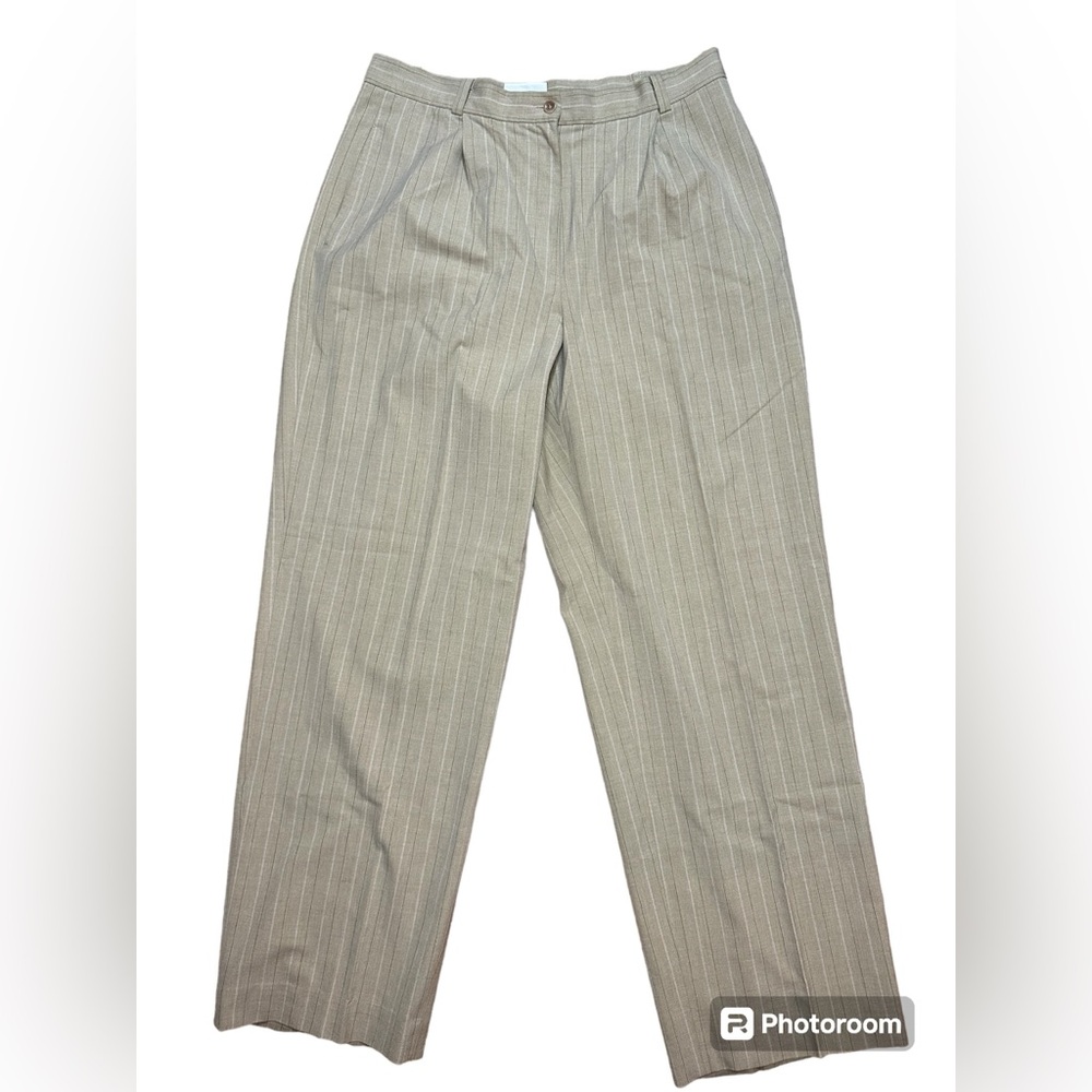 Liz Claiborne collection slacks size 14 Tan